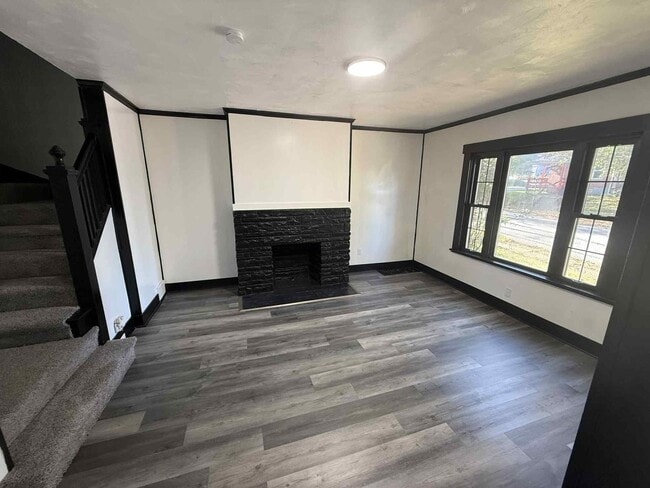 713 Crawford Ave in Duquesne, PA - Building Photo - Building Photo