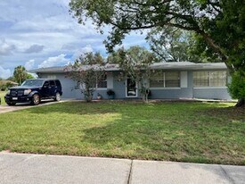 104 E Pearl St in Minneola, FL - Building Photo