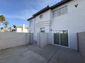 8133 Autumn Star Ave, Unit 1 in Las Vegas, NV - Building Photo - Building Photo