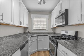 196 Wardlaw Ave in Providence, RI - Building Photo - Building Photo