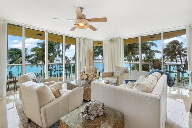 property at 2650 Lake Shore Dr