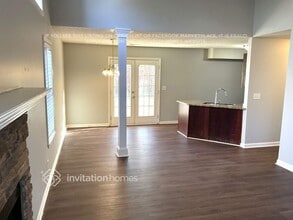 102 Hillcrest Dr in Canton, GA - Building Photo - Building Photo