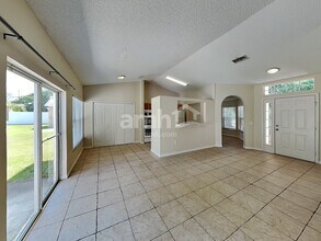 2423 Hybrid Dr in Kissimmee, FL - Building Photo - Building Photo