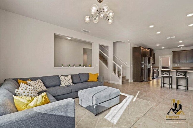 232 Rochdale St in Roseville, CA - Building Photo - Building Photo