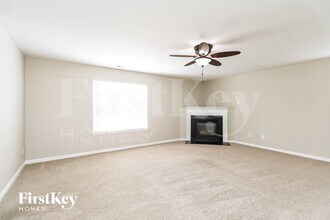 333 Ashton Bluff Cir in Mount Holly, NC - Building Photo - Building Photo