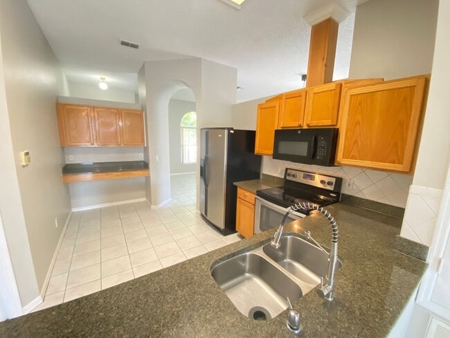 11946 Redbridge Dr in Orlando, FL - Building Photo - Building Photo