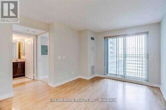 60 Town Centre Court in Toronto, ON - Building Photo - Building Photo