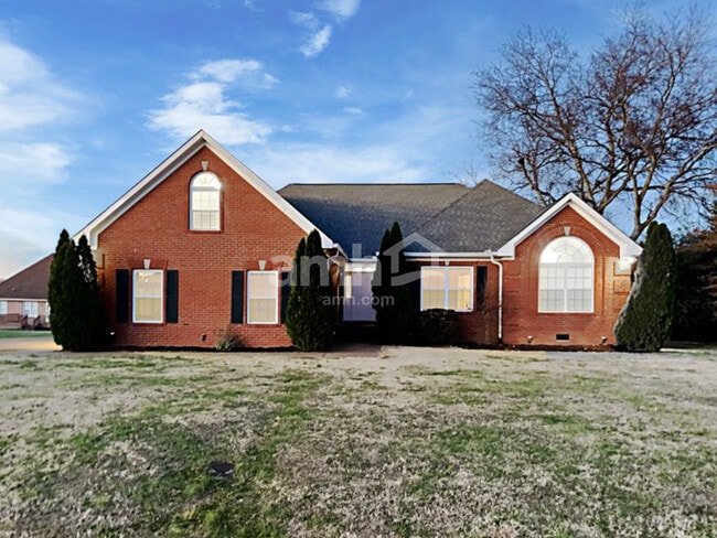 property at 1707 Arrowhead Dr