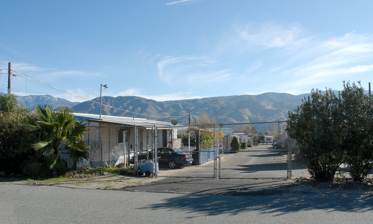 621 E Williams St in Banning, CA - Building Photo