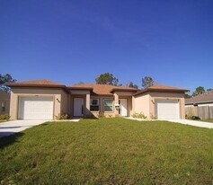 13 Wood Amber Ln in Palm Coast, FL - Building Photo