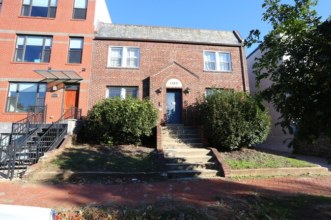 1408 K St SE