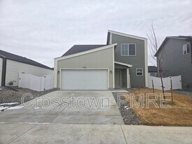 3373 Kobuk St in Evans, CO - Building Photo