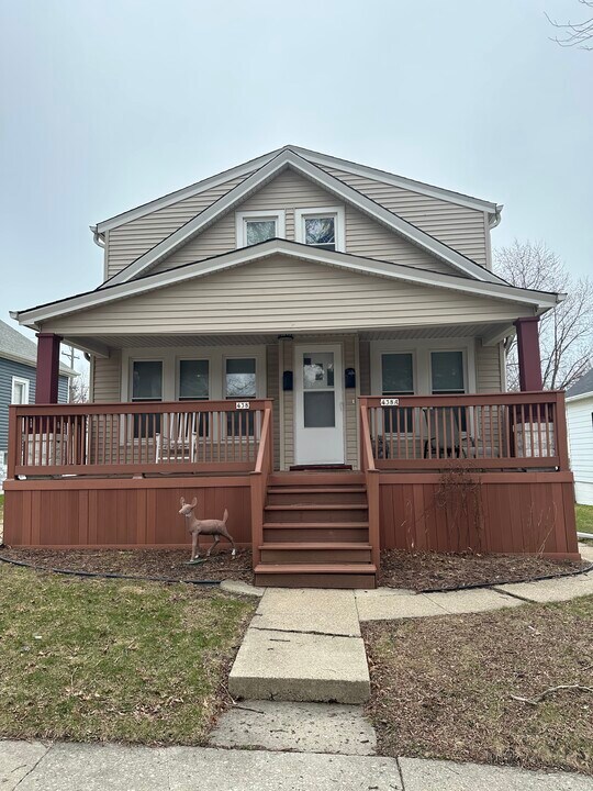 438 S 65th St (Lower) in Milwaukee, WI - Building Photo