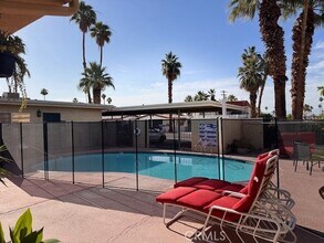 74443 Driftwood Dr, Unit 3 in Palm Desert, CA - Building Photo - Building Photo