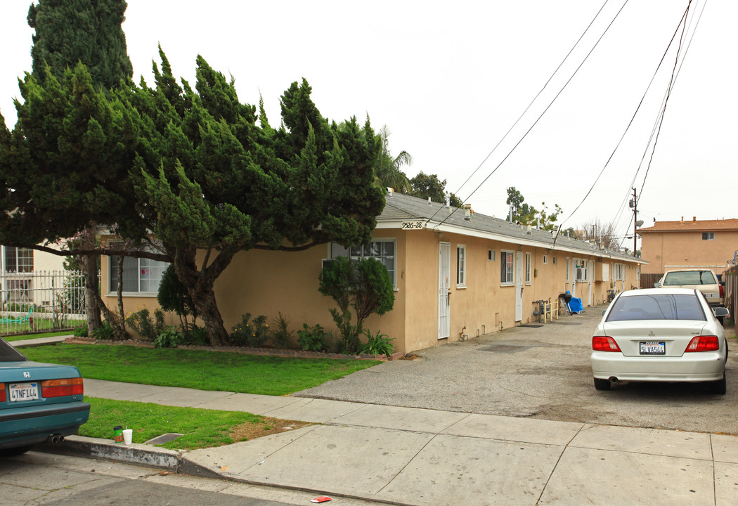 9526 Harvard St in Bellflower, CA - Building Photo