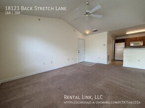 18123 Back Stretch Ln in Tampa, FL - Building Photo - Building Photo