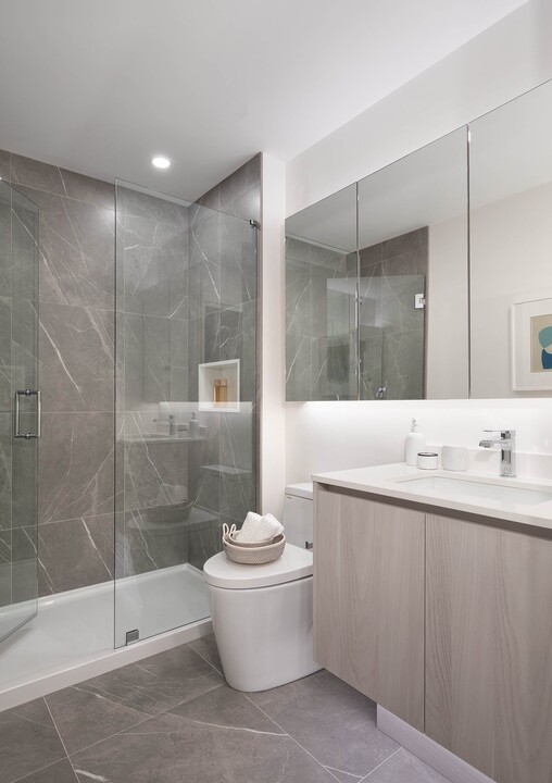 3264 Vanness Ave in Vancouver, BC - Building Photo