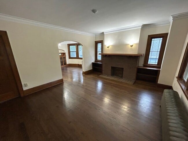556 N 63rd St in Wauwatosa, WI - Building Photo - Building Photo