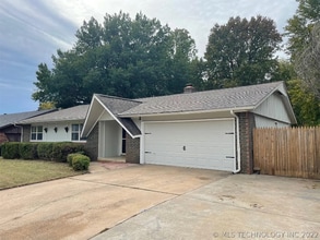 904 S 31st St in Broken Arrow, OK - Building Photo - Building Photo