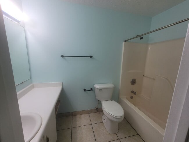 631 Varsity Dr in Wilmington, NC - Building Photo - Building Photo