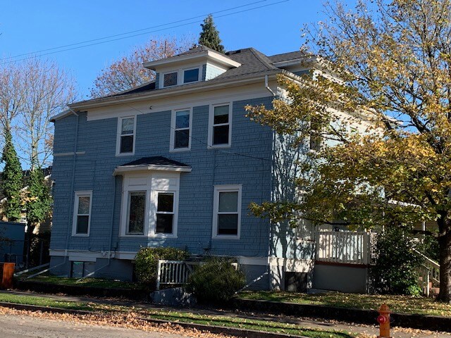 563 N Simpson St, Unit 565 in Portland, OR - Building Photo