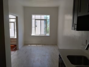 901 S Kingsley Dr in Los Angeles, CA - Building Photo - Building Photo