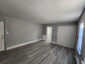 824 N West St in Wilmington, DE - Foto de edificio - Building Photo