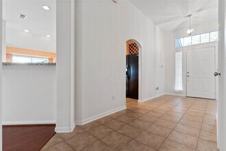 3135 Stratford Bend Dr in Sugar Land, TX - Building Photo - Building Photo