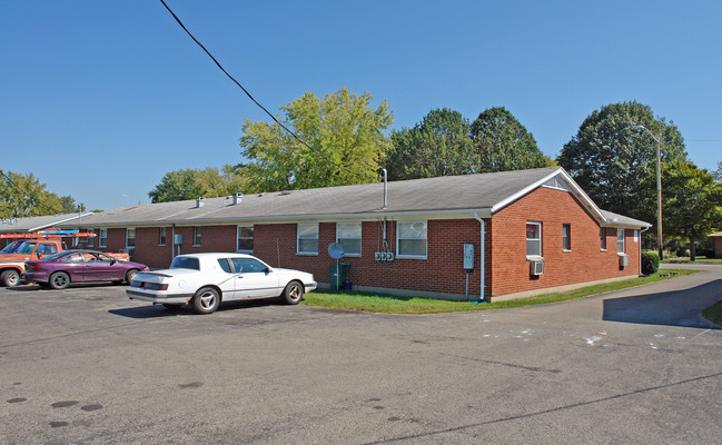 1181 S Alex Rd in Dayton, OH - Foto de edificio - Building Photo