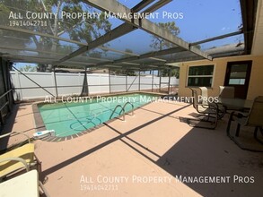 519 Bradenton Rd in Venice, FL - Foto de edificio - Building Photo