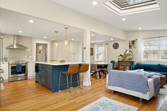 62 Sycamore Rd in Melrose, MA - Building Photo - Building Photo