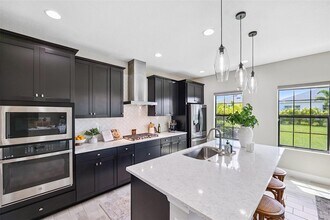 5601 Limelight Dr in Apollo Beach, FL - Building Photo - Building Photo