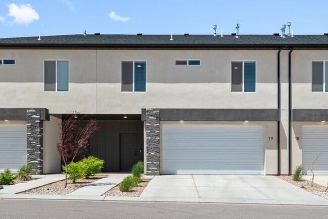 property at 2875 W Cody Dr