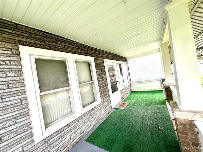 property at 1119 15th St