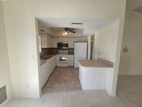 3514 SE Santa Barbara Pl in Cape Coral, FL - Building Photo - Building Photo