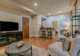 614 W 4th St in Little Rock, AR - Building Photo - Building Photo