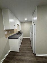 214 Linda Dr in San Marcos, TX - Building Photo - Building Photo