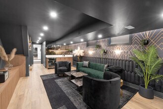 972 Danforth Ave, Unit SI ID1403771P in Toronto, ON - Building Photo - Building Photo