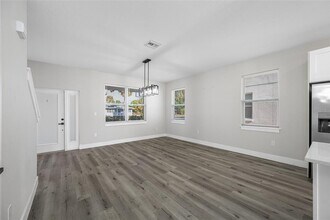 6910 Dartmouth Ave N in St. Petersburg, FL - Building Photo - Building Photo