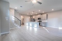 16011 Hilltop Oak Dr in Houston, TX - Building Photo - Building Photo