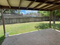 11603 Leader St photo'