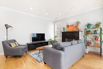621 W Barry Ave in Chicago, IL - Building Photo - Building Photo