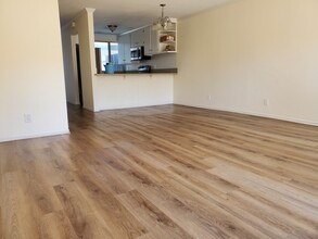 144 Hemlock Ln in Santa Barbara, CA - Building Photo - Building Photo