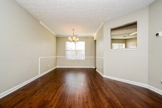 5055 Towne Park Dr in Mcdonough, GA - Foto de edificio - Building Photo