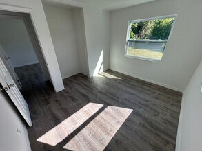 3608 19th St E in Bradenton, FL - Building Photo - Building Photo