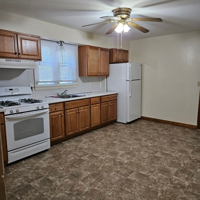 712 Washington Ave in West Haven, CT - Building Photo - Building Photo
