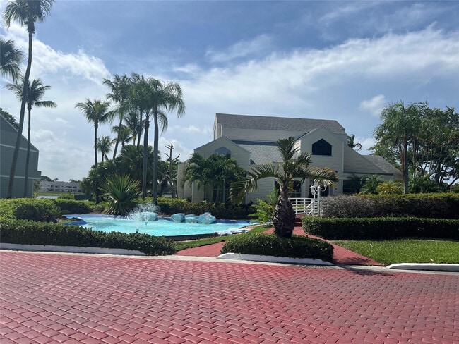 3405 NW 44th St in Oakland Park, FL - Building Photo - Building Photo