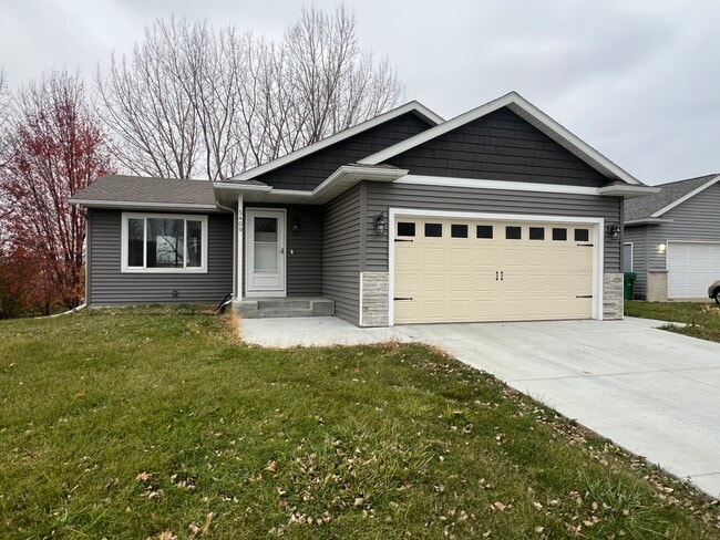 property at 5409 King Arthur Dr NW