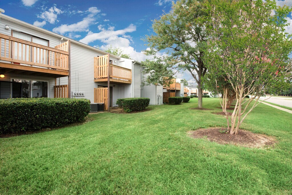 The Hamptons Apartments in Virginia Beach, VA