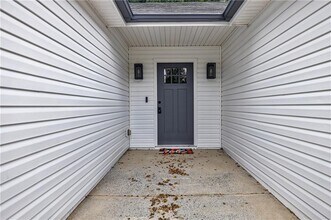 5195 Hillcrest Glenn Dr in Sugar Hill, GA - Building Photo - Building Photo